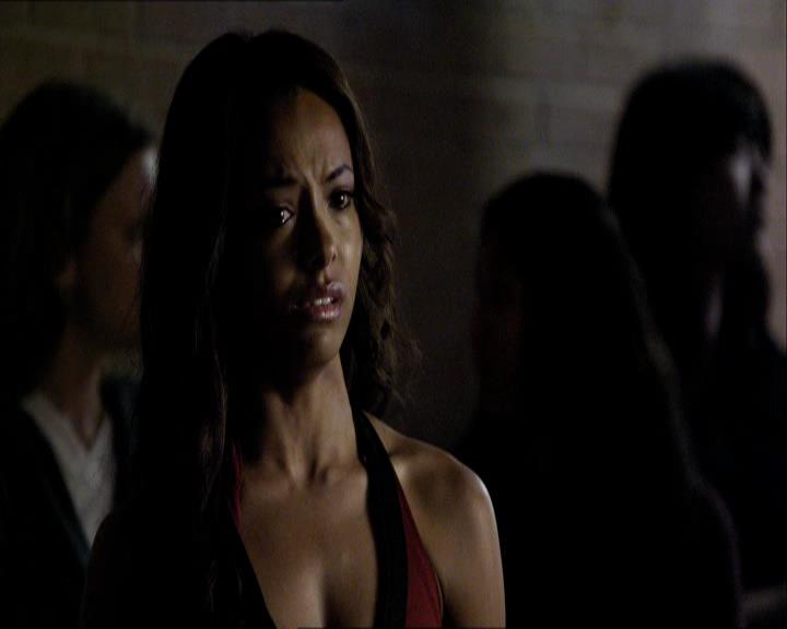 VampireDiariesWorld_dot_org-1x03FridayNightBites2116.jpg