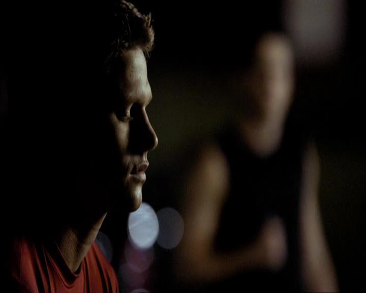 VampireDiariesWorld_dot_org-1x03FridayNightBites2140.jpg