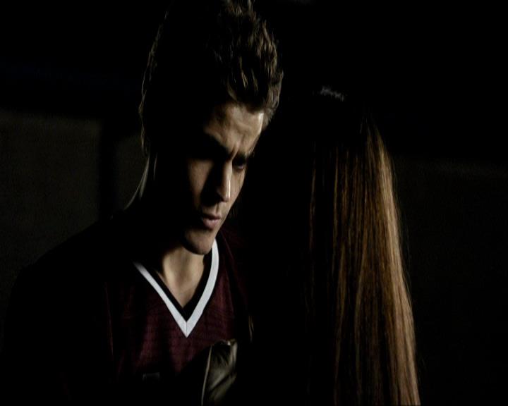 VampireDiariesWorld_dot_org-1x03FridayNightBites2189.jpg