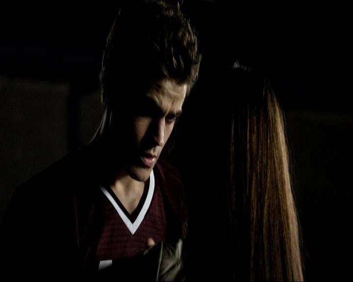 VampireDiariesWorld_dot_org-1x03FridayNightBites2190.jpg