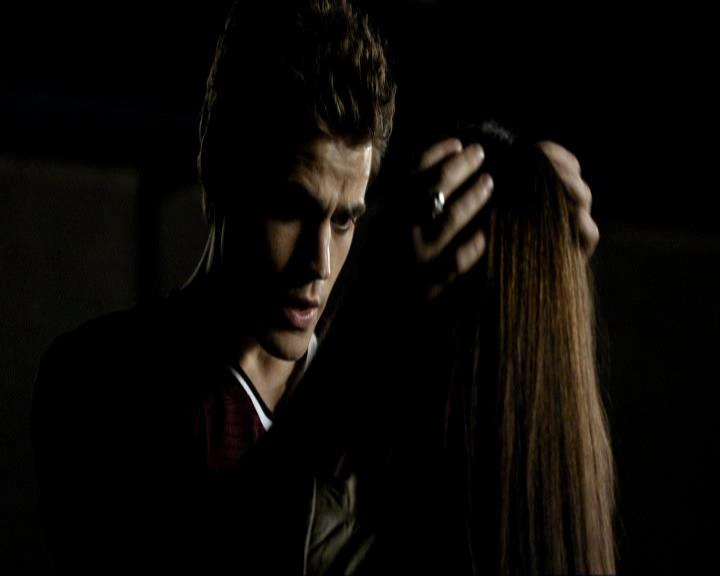 VampireDiariesWorld_dot_org-1x03FridayNightBites2191.jpg