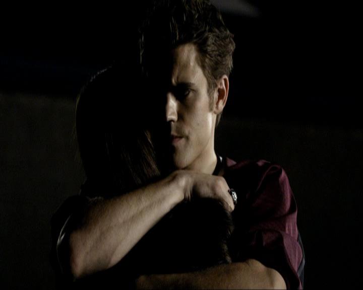 VampireDiariesWorld_dot_org-1x03FridayNightBites2200.jpg