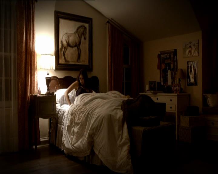VampireDiariesWorld_dot_org-1x03FridayNightBites2259.jpg