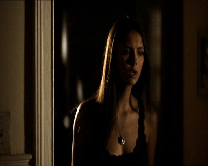 VampireDiariesWorld_dot_org-104FamilyTies0027.jpg