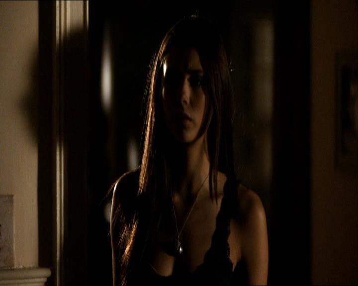 VampireDiariesWorld_dot_org-104FamilyTies0028.jpg