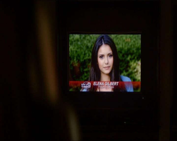 VampireDiariesWorld_dot_org-104FamilyTies0052.jpg