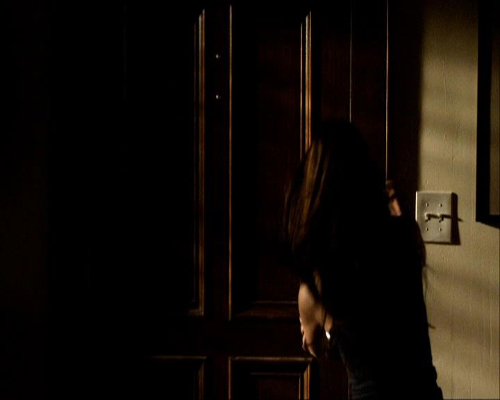VampireDiariesWorld_dot_org-104FamilyTies0059.jpg