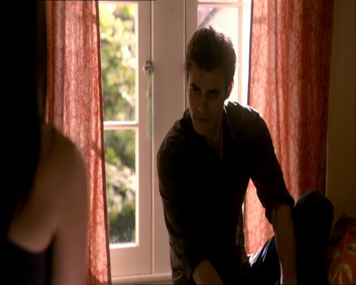 VampireDiariesWorld_dot_org-104FamilyTies0313.jpg