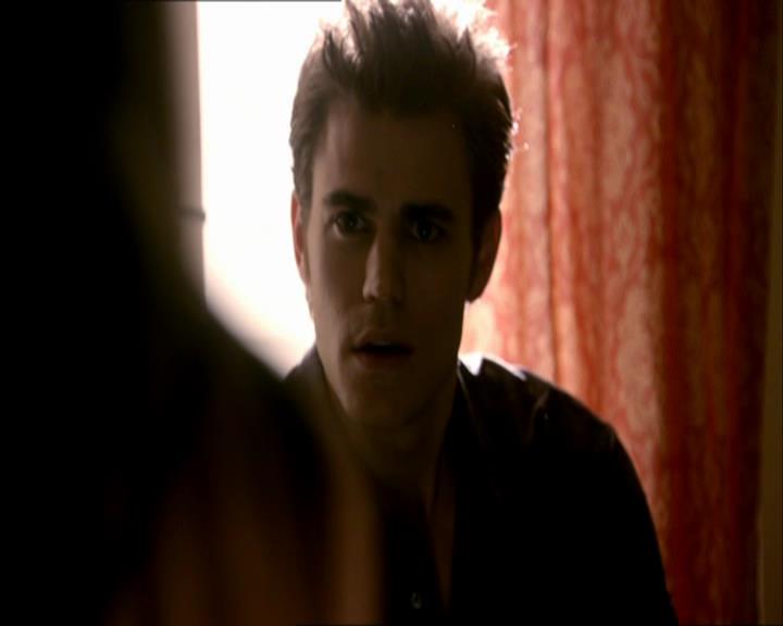VampireDiariesWorld_dot_org-104FamilyTies0314.jpg