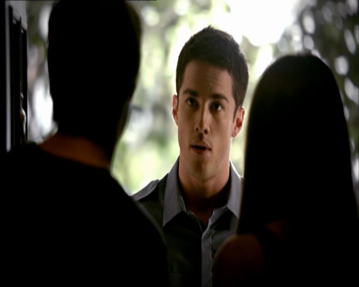 VampireDiariesWorld_dot_org-104FamilyTies0722.jpg
