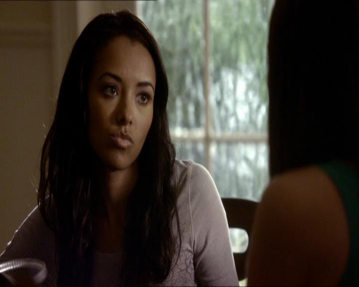 VampireDiariesWorld_dot_org-104FamilyTies0758.jpg