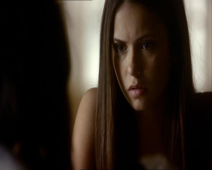VampireDiariesWorld_dot_org-104FamilyTies0770.jpg