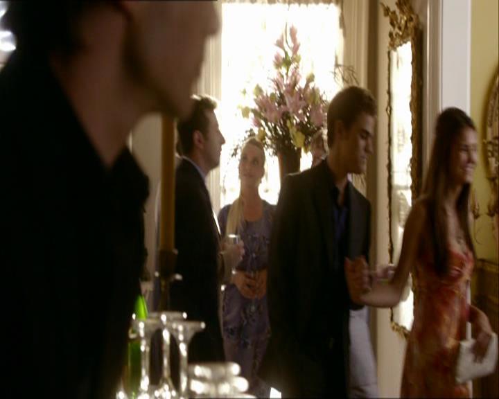VampireDiariesWorld_dot_org-104FamilyTies1161.jpg