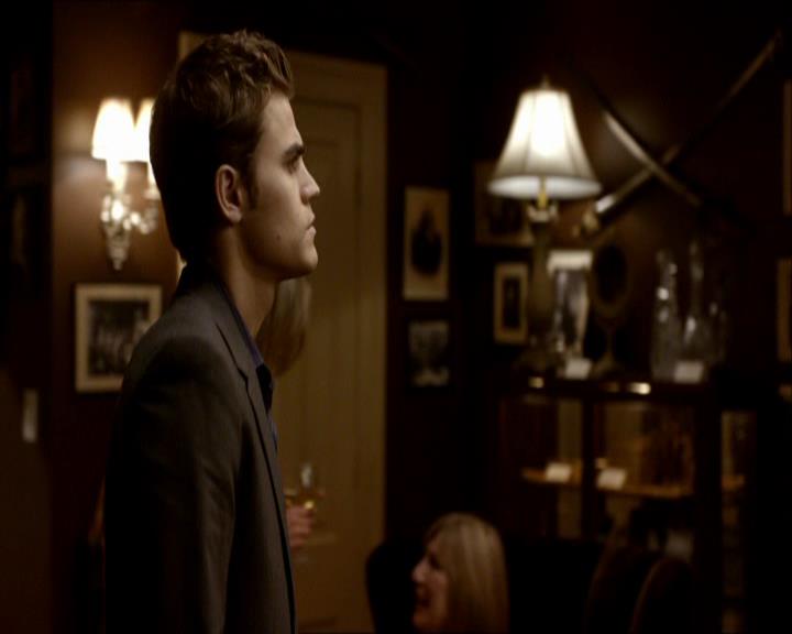 VampireDiariesWorld_dot_org-104FamilyTies1177.jpg