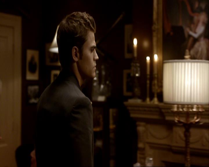 VampireDiariesWorld_dot_org-104FamilyTies1178.jpg