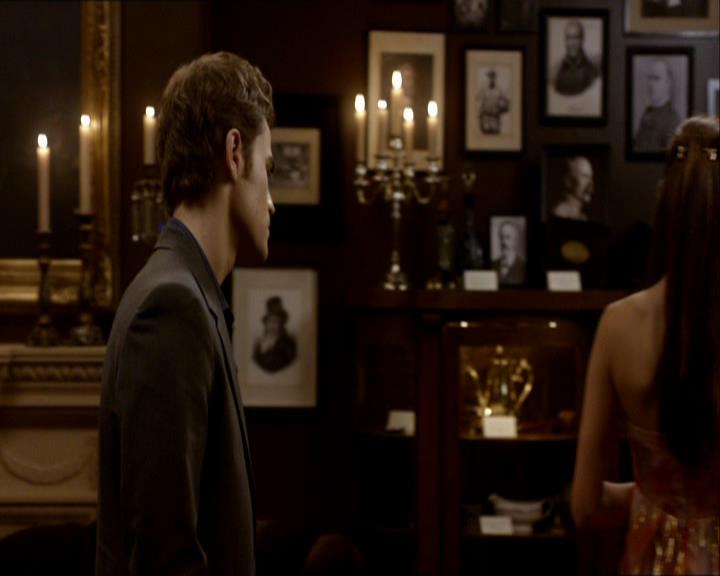 VampireDiariesWorld_dot_org-104FamilyTies1181.jpg