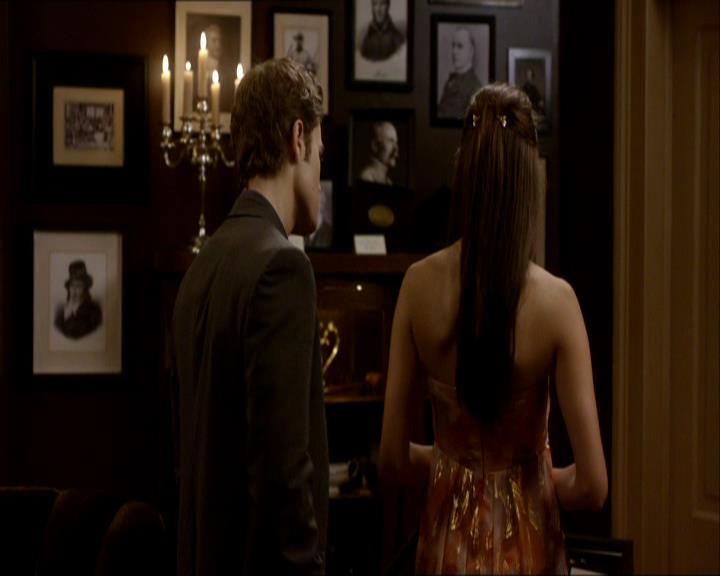 VampireDiariesWorld_dot_org-104FamilyTies1183.jpg VampireDiariesWorld_dot_org-104FamilyTies1183.jpg