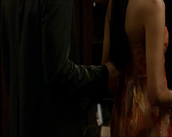 VampireDiariesWorld_dot_org-104FamilyTies1195.jpg VampireDiariesWorld_dot_org-104FamilyTies1195.jpg
