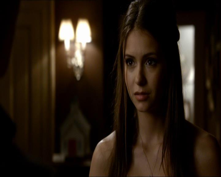 VampireDiariesWorld_dot_org-104FamilyTies1317.jpg VampireDiariesWorld_dot_org-104FamilyTies1317.jpg