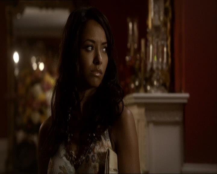 VampireDiariesWorld_dot_org-104FamilyTies1891.jpg VampireDiariesWorld_dot_org-104FamilyTies1891.jpg
