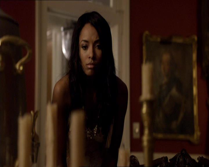 VampireDiariesWorld_dot_org-104FamilyTies1901.jpg VampireDiariesWorld_dot_org-104FamilyTies1901.jpg