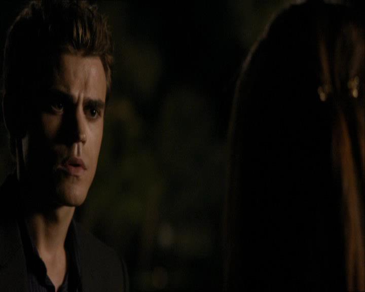 VampireDiariesWorld_dot_org-104FamilyTies1990.jpg