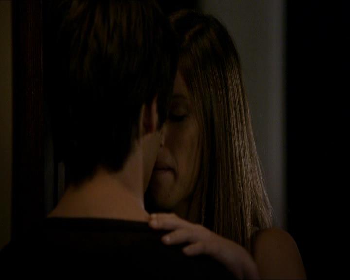 VampireDiariesWorld_dot_org-104FamilyTies2076.jpg VampireDiariesWorld_dot_org-104FamilyTies2076.jpg