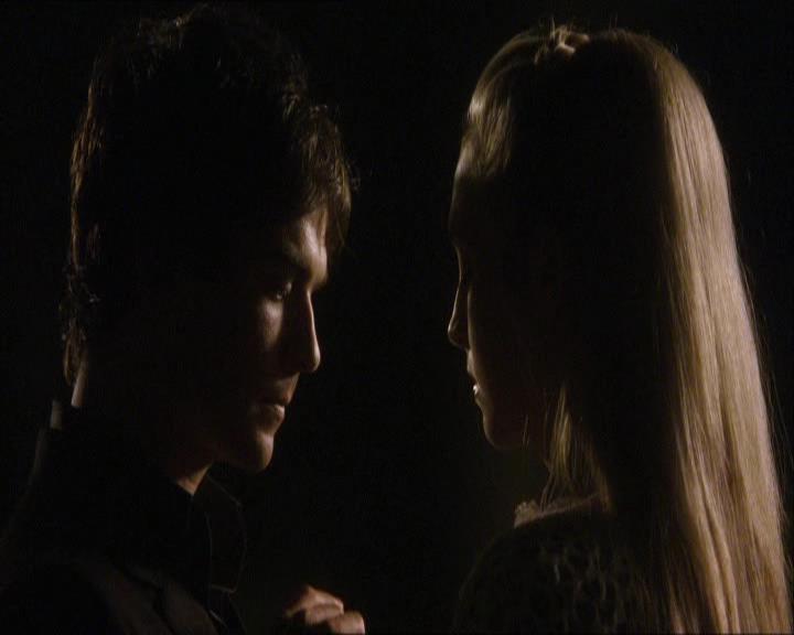 VampireDiariesWorld_dot_org-104FamilyTies2102.jpg VampireDiariesWorld_dot_org-104FamilyTies2102.jpg