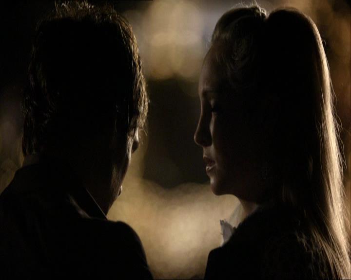 VampireDiariesWorld_dot_org-104FamilyTies2103.jpg VampireDiariesWorld_dot_org-104FamilyTies2103.jpg