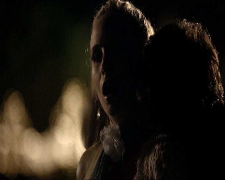 VampireDiariesWorld_dot_org-104FamilyTies2137.jpg