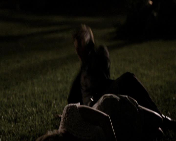VampireDiariesWorld_dot_org-104FamilyTies2150.jpg