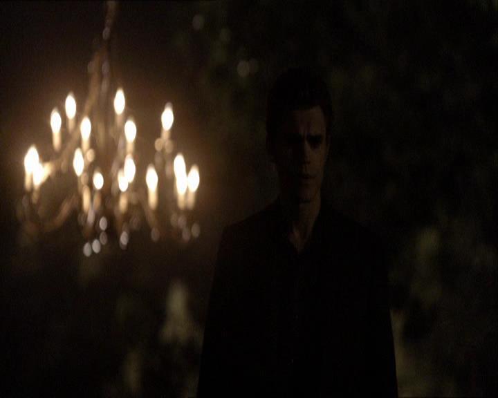 VampireDiariesWorld_dot_org-104FamilyTies2158.jpg VampireDiariesWorld_dot_org-104FamilyTies2158.jpg