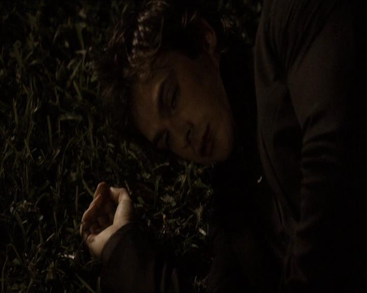 VampireDiariesWorld_dot_org-104FamilyTies2159.jpg
