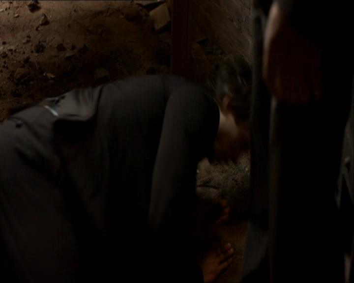 VampireDiariesWorld_dot_org-104FamilyTies2217.jpg