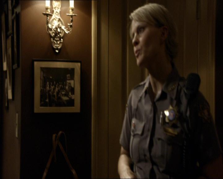 VampireDiariesWorld_dot_org-104FamilyTies2236.jpg