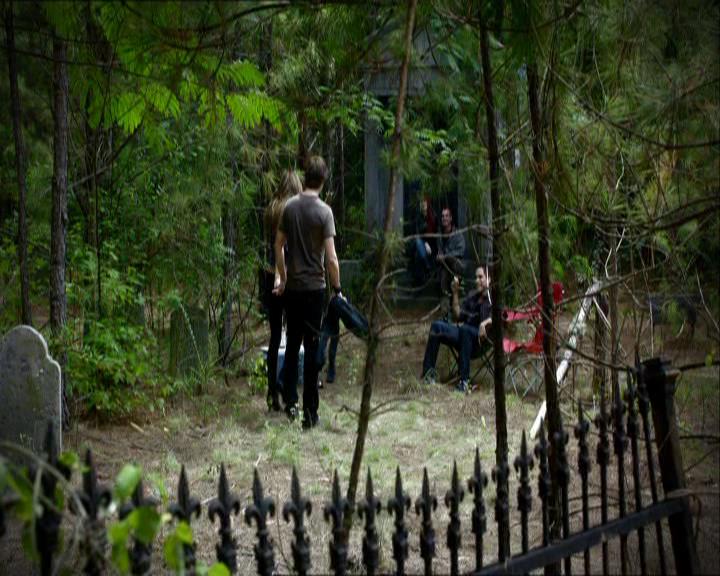 VampireDiariesWorld_dot_org-105YoureUndeadToMe1490.jpg