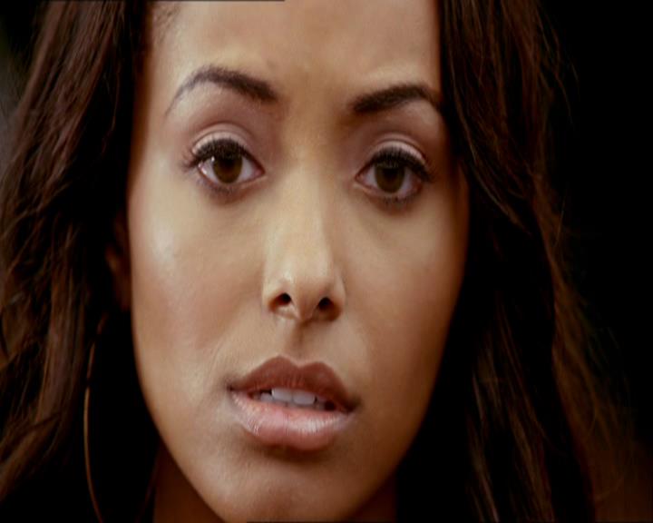 VampireDiariesWorld_dot_org-105YoureUndeadToMe1774.jpg