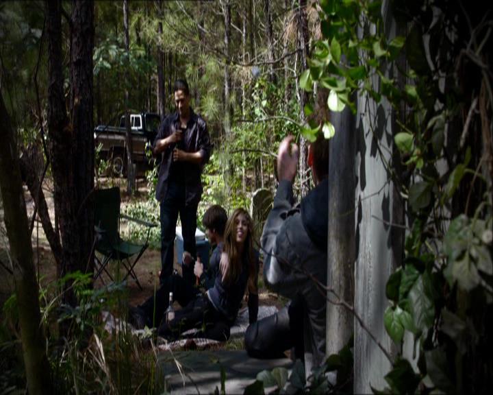 VampireDiariesWorld_dot_org-105YoureUndeadToMe1855.jpg