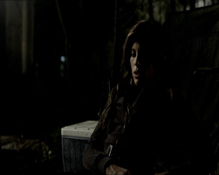 VampireDiariesWorld_dot_org-105YoureUndeadToMe2172.jpg