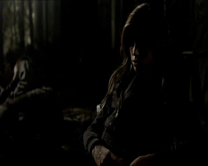 VampireDiariesWorld_dot_org-105YoureUndeadToMe2176.jpg