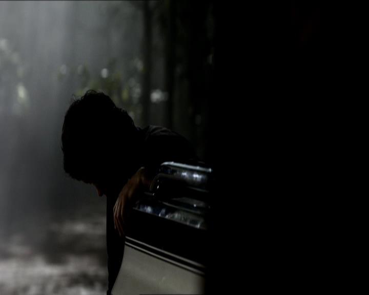 VampireDiariesWorld_dot_org-105YoureUndeadToMe2209.jpg