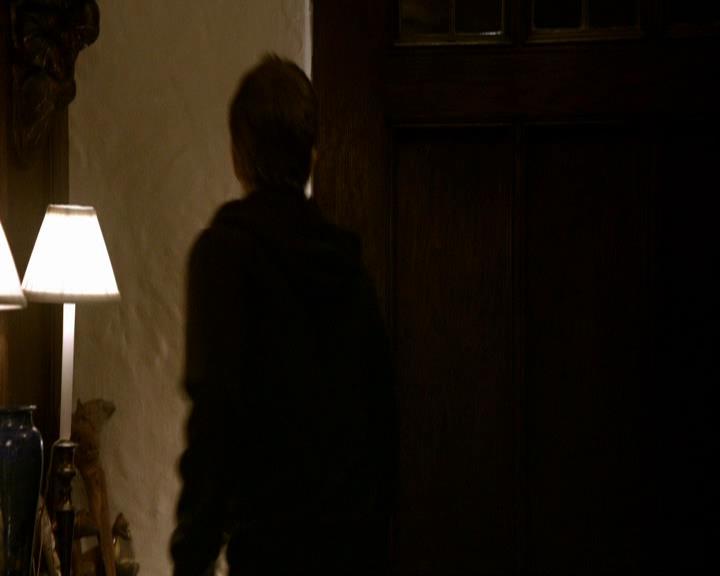VampireDiariesWorld_dot_org-106LostGirls0032.jpg