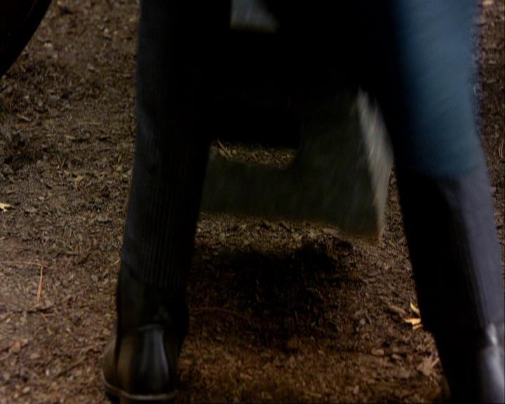 VampireDiariesWorld_dot_org-106LostGirls0048.jpg