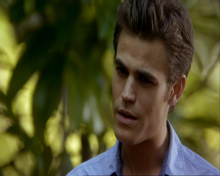 VampireDiariesWorld_dot_org-106LostGirls0913.jpg