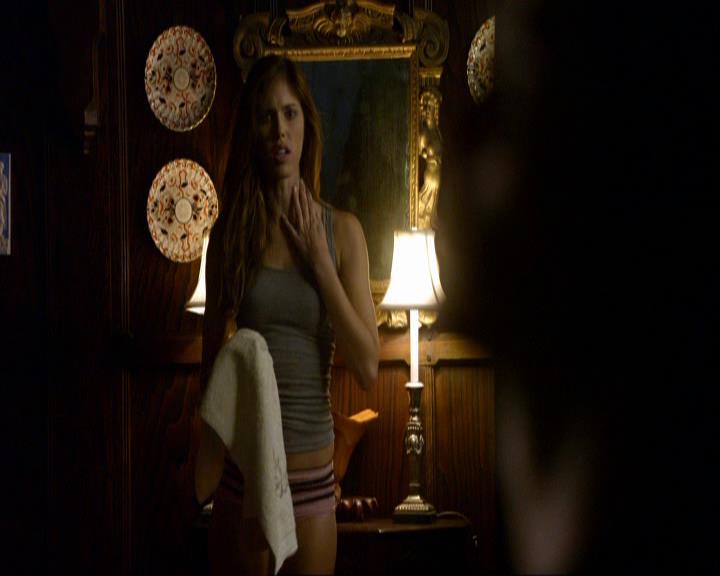 VampireDiariesWorld_dot_org-106LostGirls0930.jpg