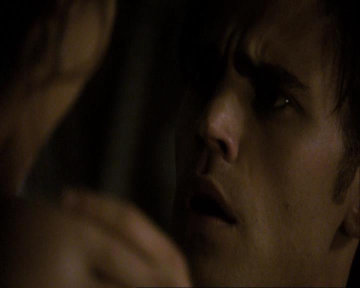 VampireDiariesWorld_dot_org-106LostGirls1019.jpg