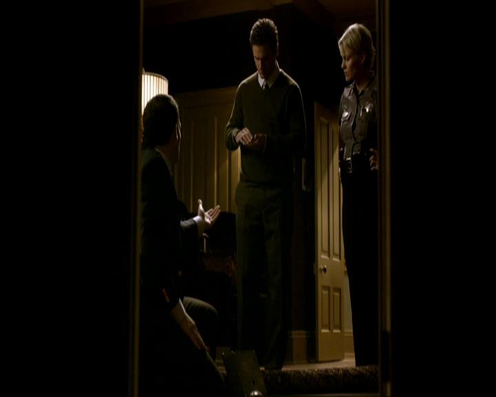 VampireDiariesWorld_dot_org-106LostGirls1142.jpg