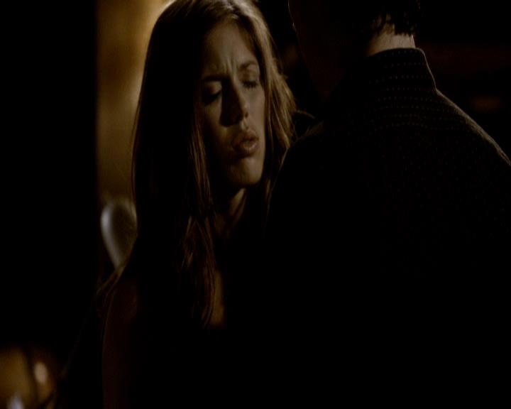 VampireDiariesWorld_dot_org-106LostGirls1398.jpg