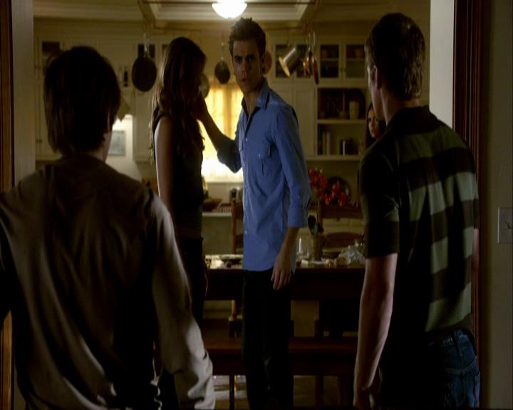 VampireDiariesWorld_dot_org-106LostGirls1639.jpg