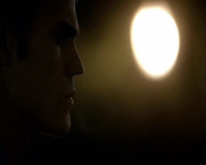 VampireDiariesWorld_dot_org-106LostGirls2214.jpg